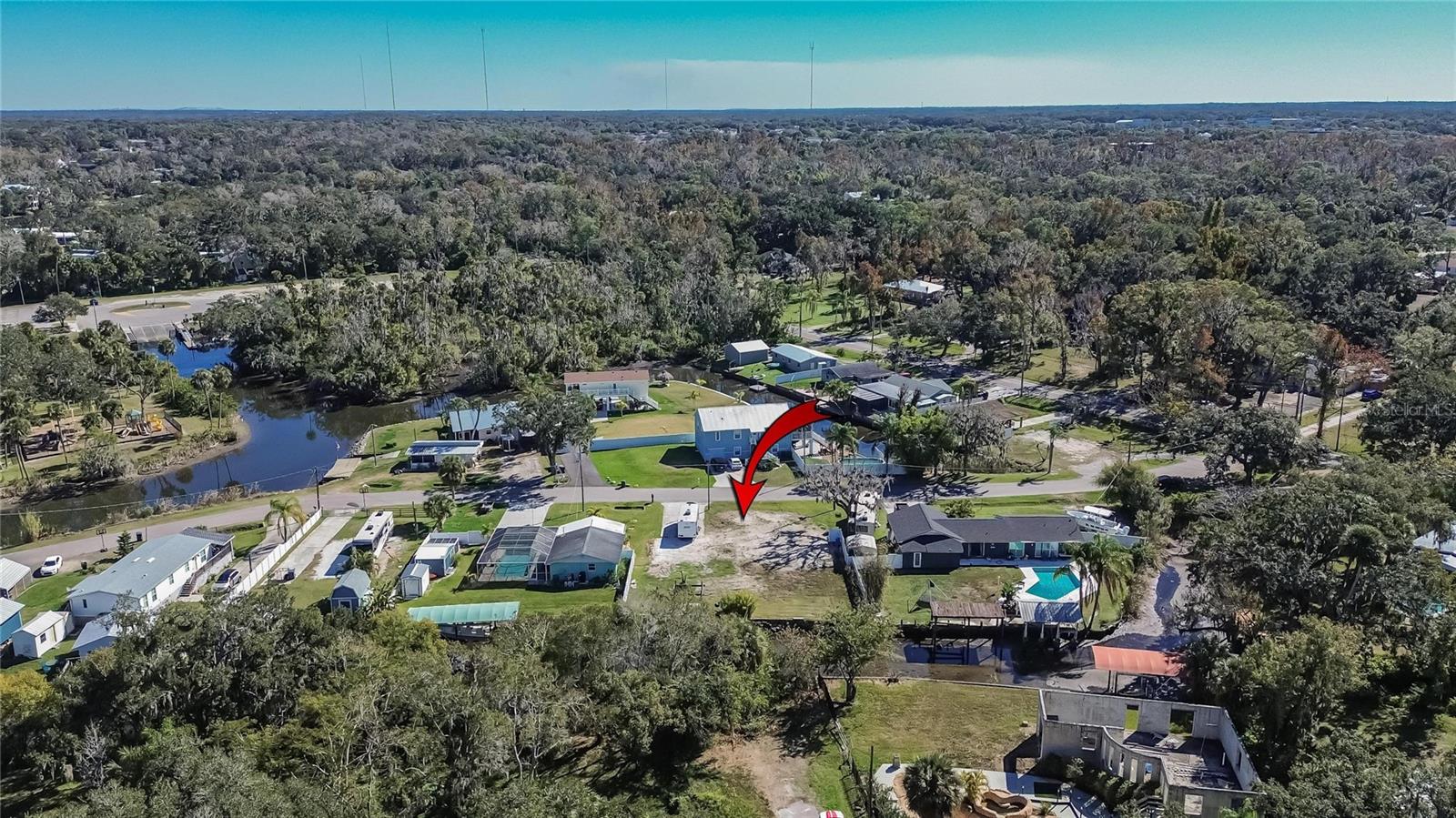 8615 PARKWAY CIR — photo 35