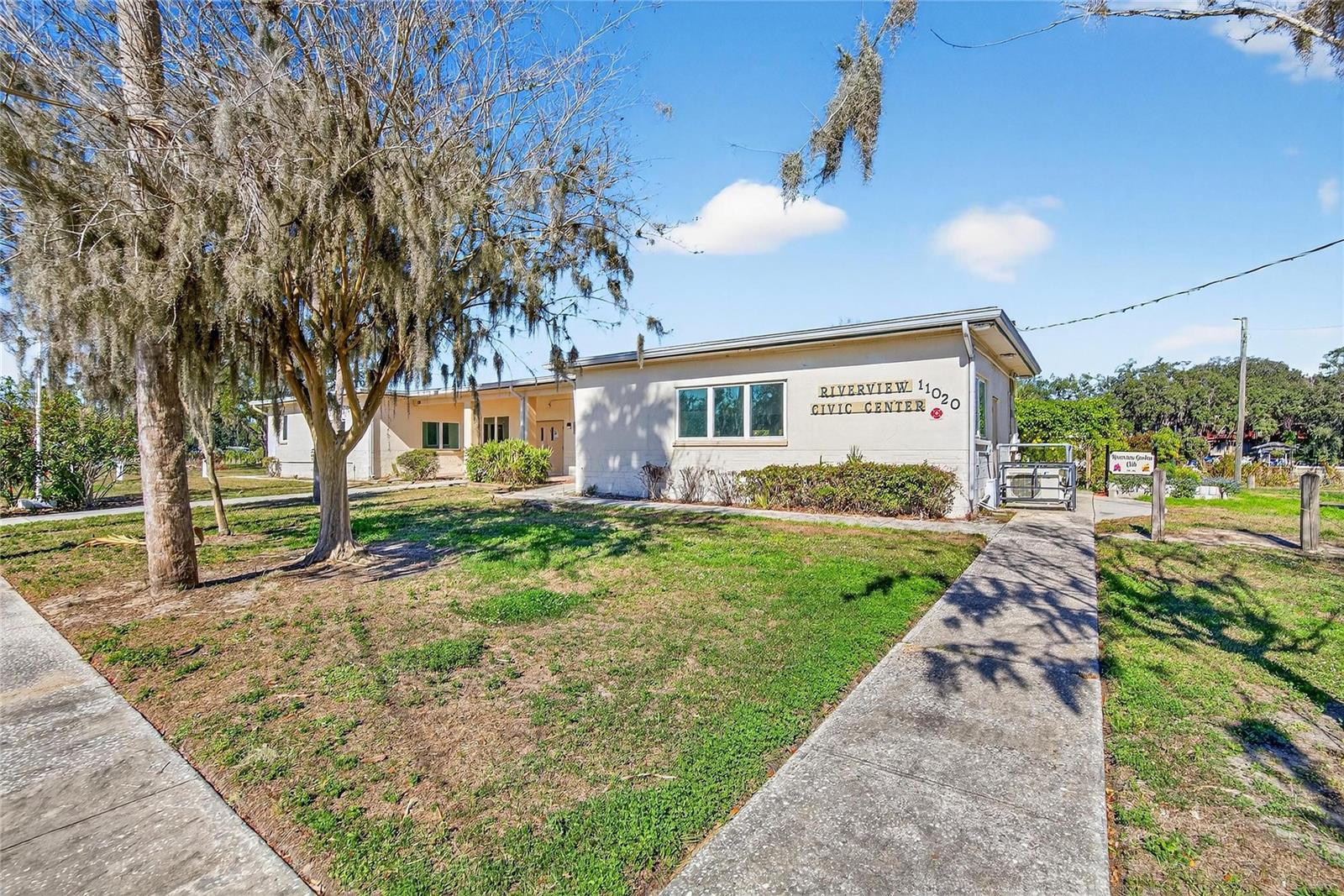 8615 PARKWAY CIR — photo 51