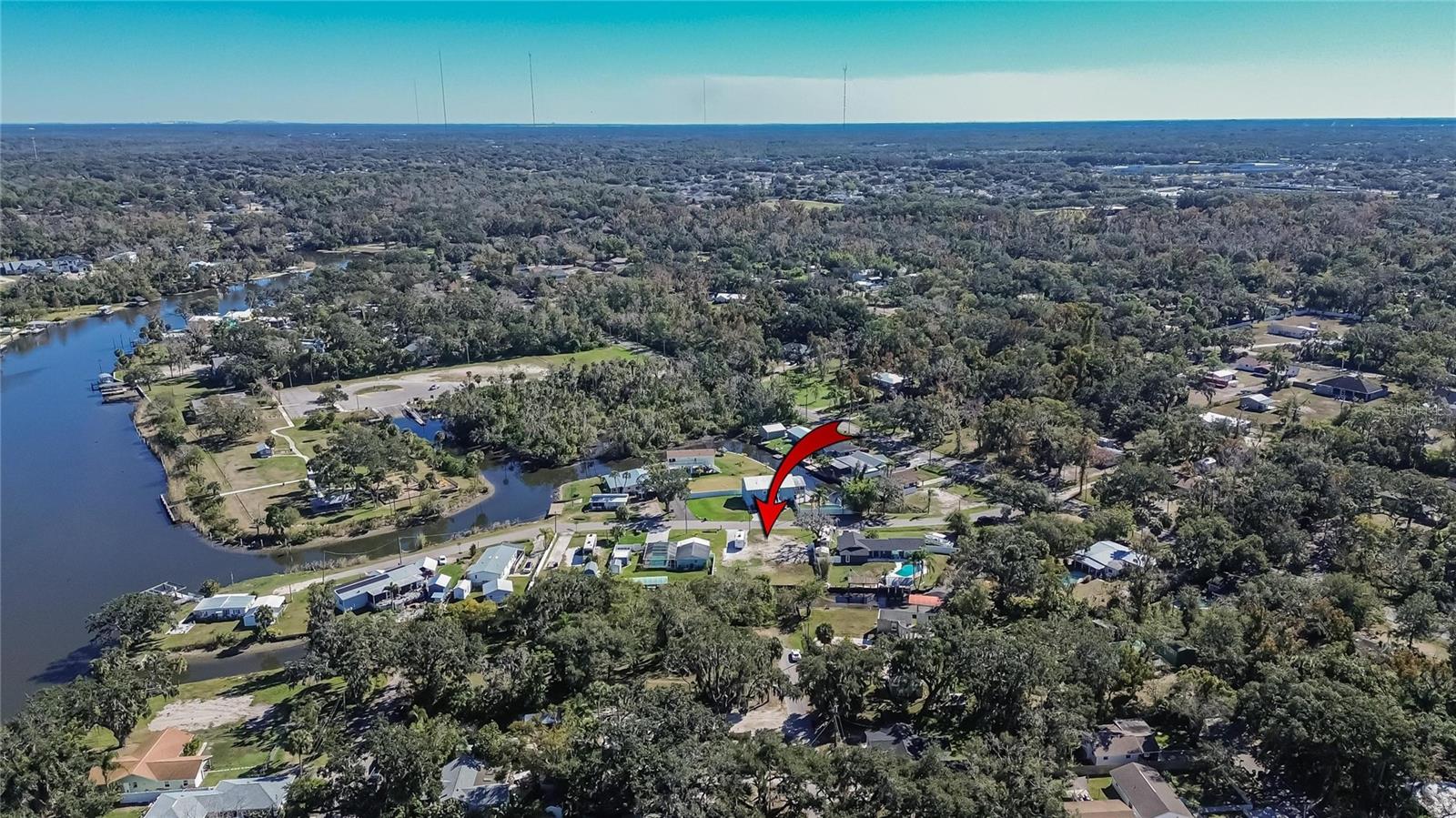 8615 PARKWAY CIR — photo 29