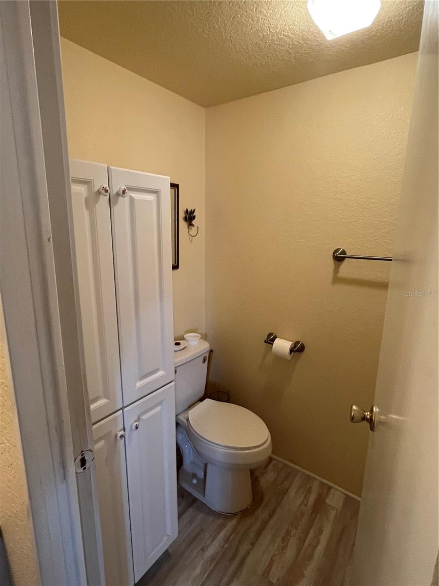 826 TRENTO DR — photo 37
