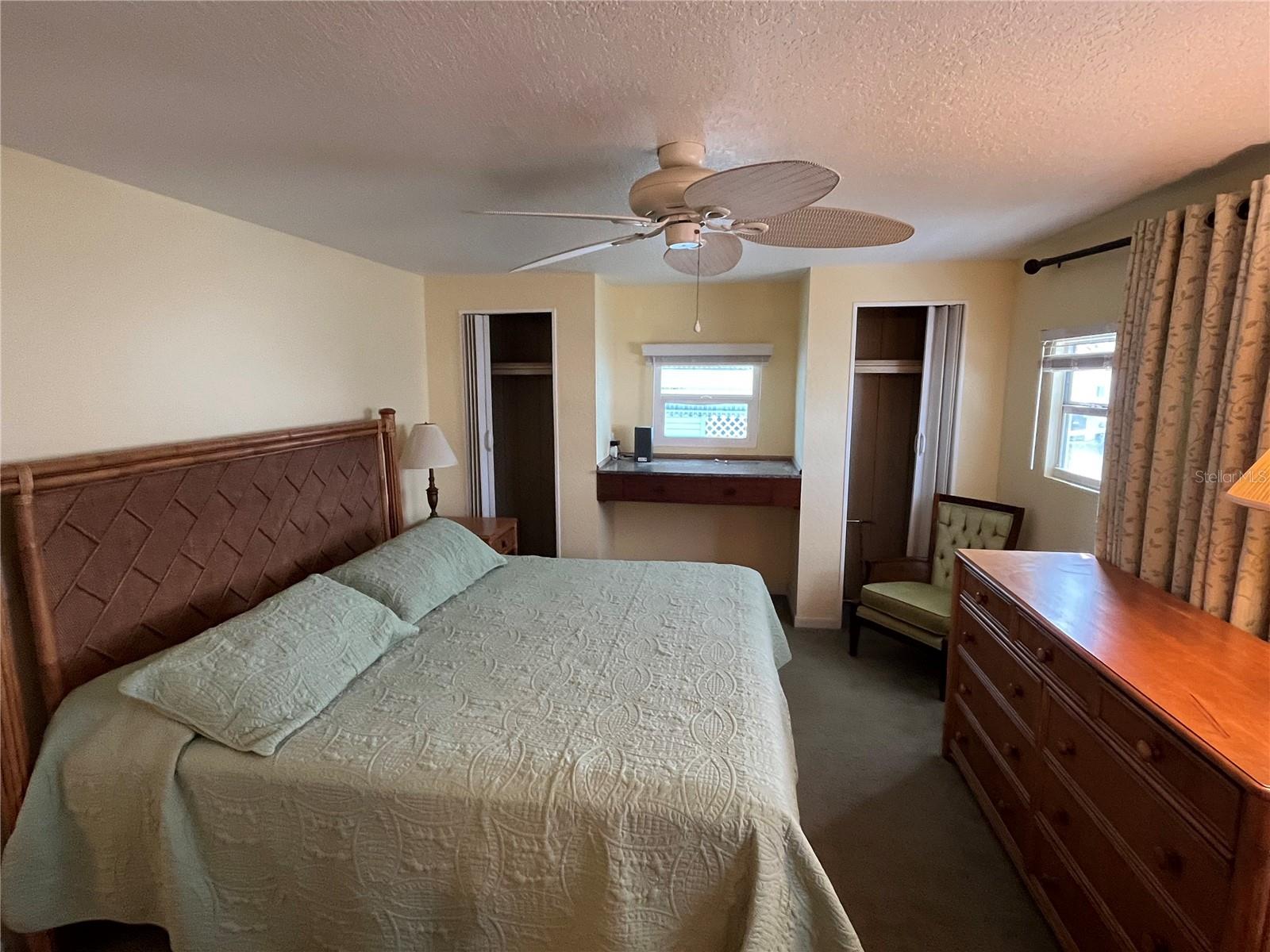 826 TRENTO DR — photo 32