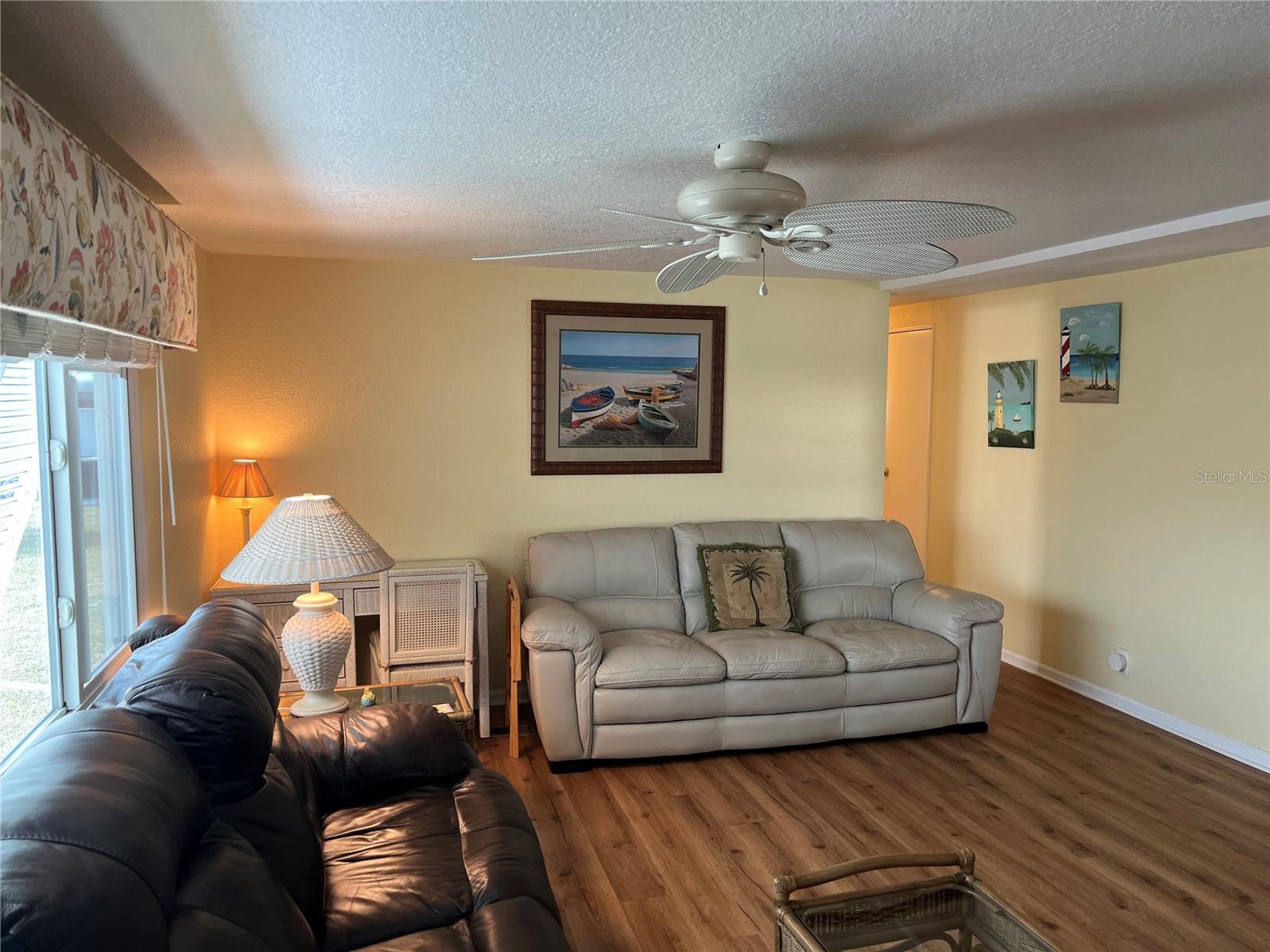 826 TRENTO DR — photo 12