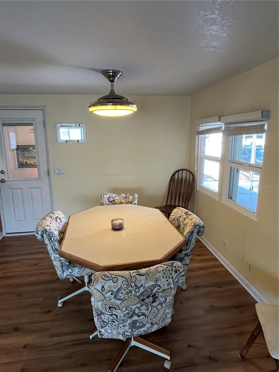826 TRENTO DR — photo 16