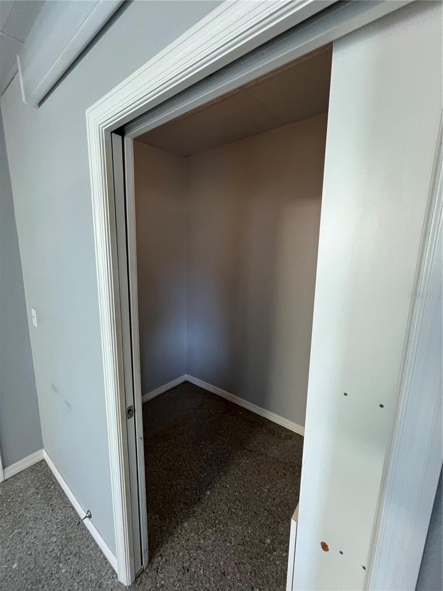 826 TRENTO DR — photo 48