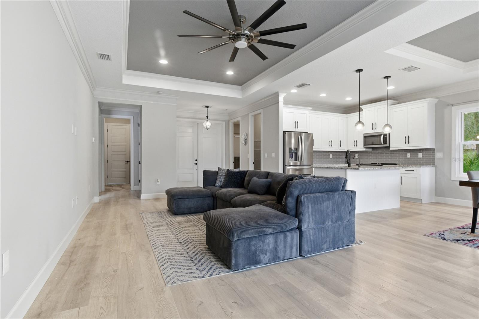 3373 EAGLE PASS ST — photo 8