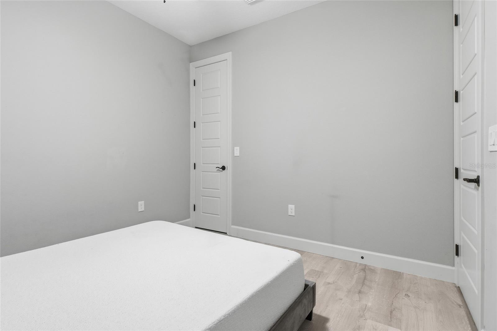 3373 EAGLE PASS ST — photo 31