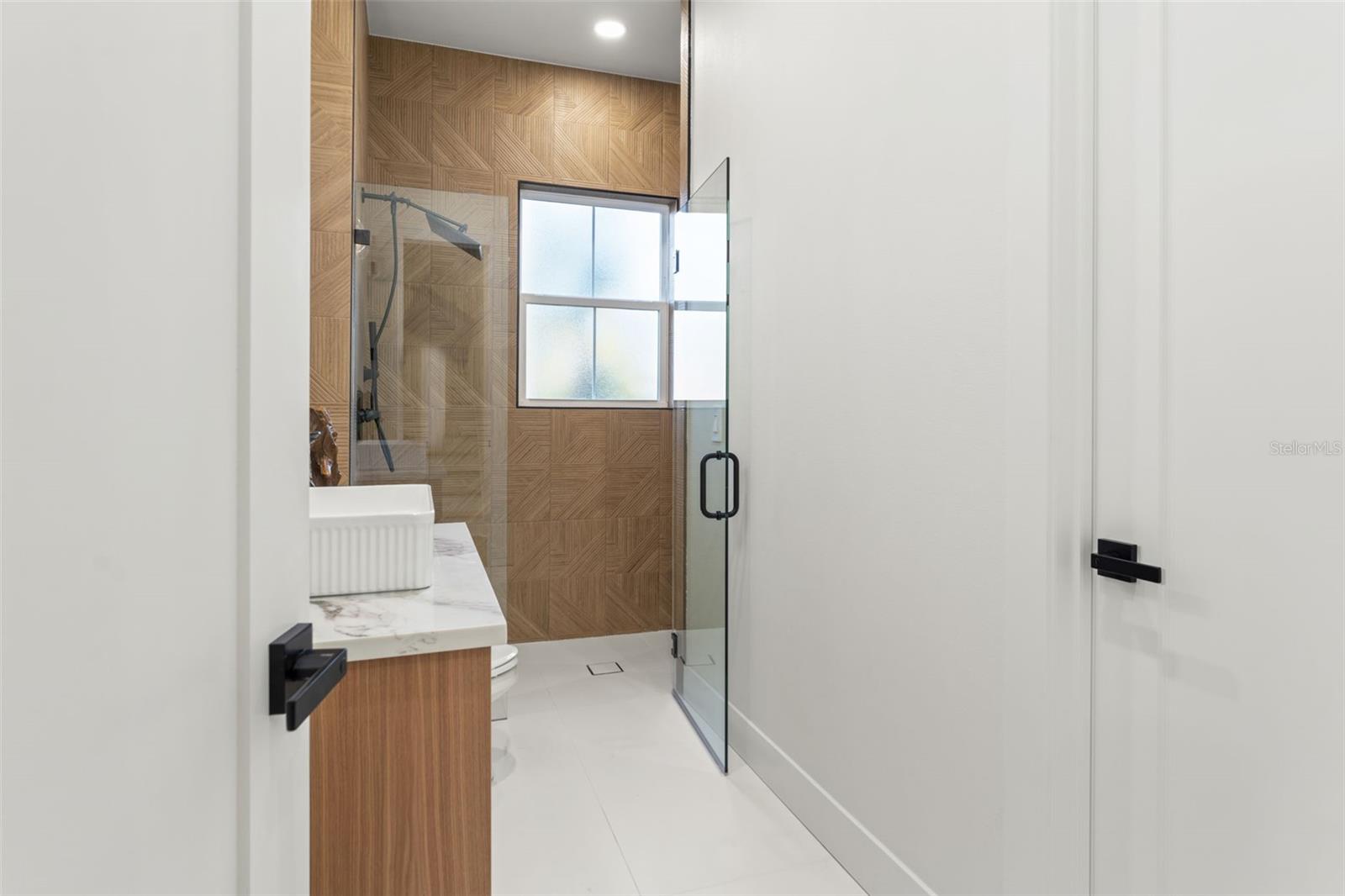 10194 HODSON PL — photo 34