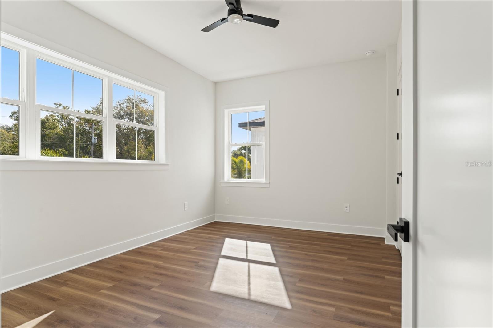 10194 HODSON PL — photo 45
