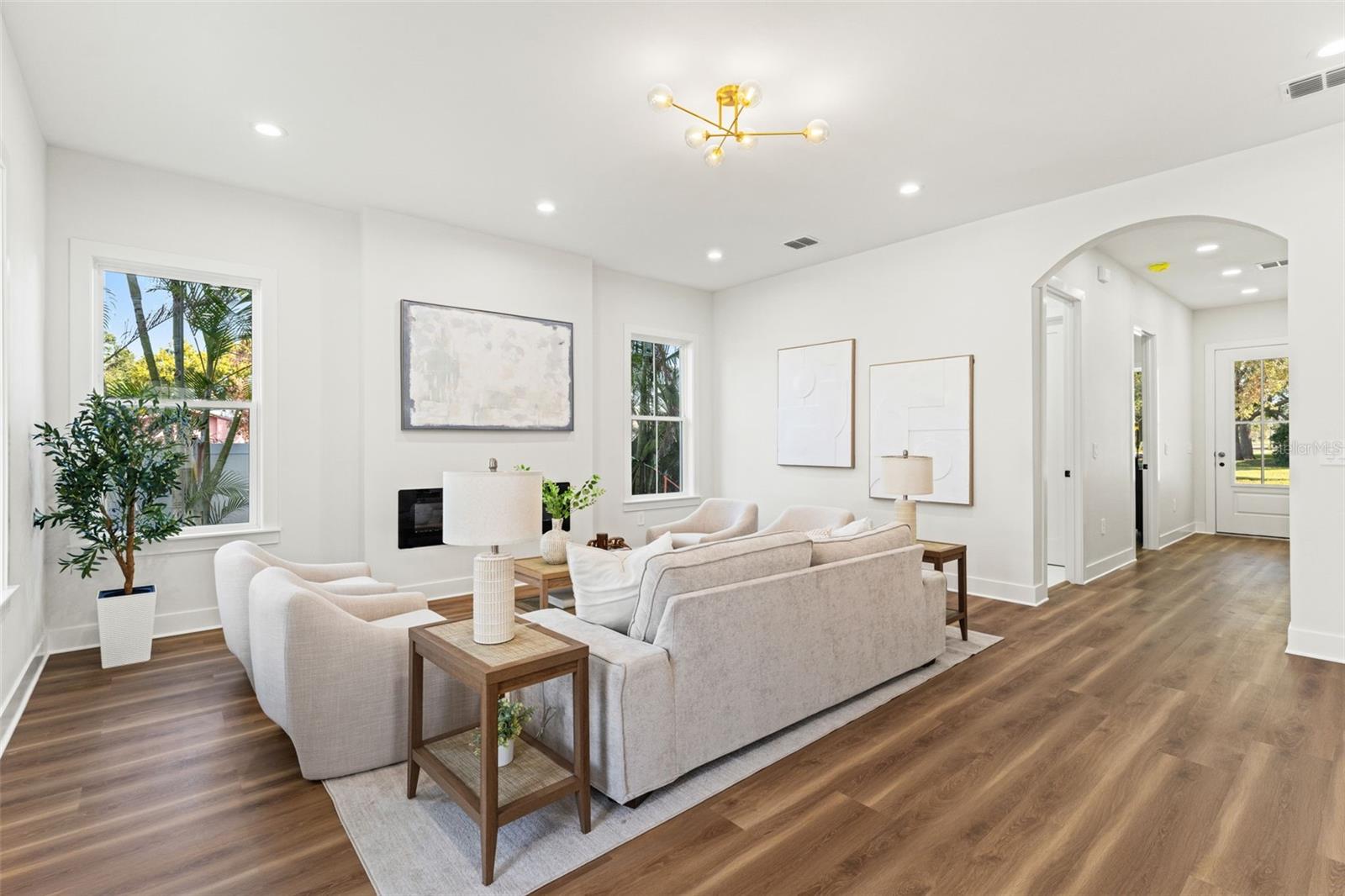 10194 HODSON PL — photo 6