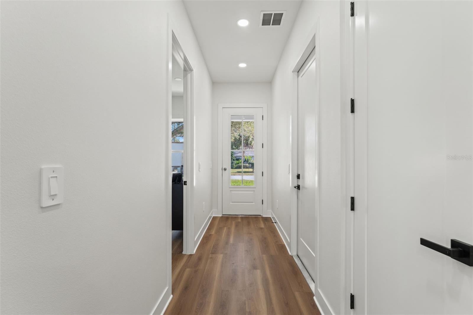 10194 HODSON PL — photo 48