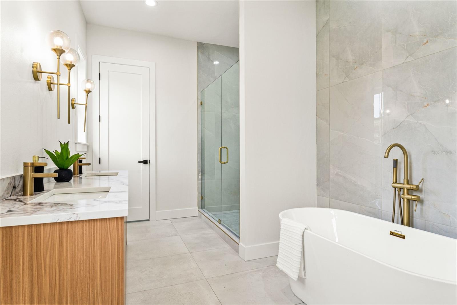 10194 HODSON PL — photo 21