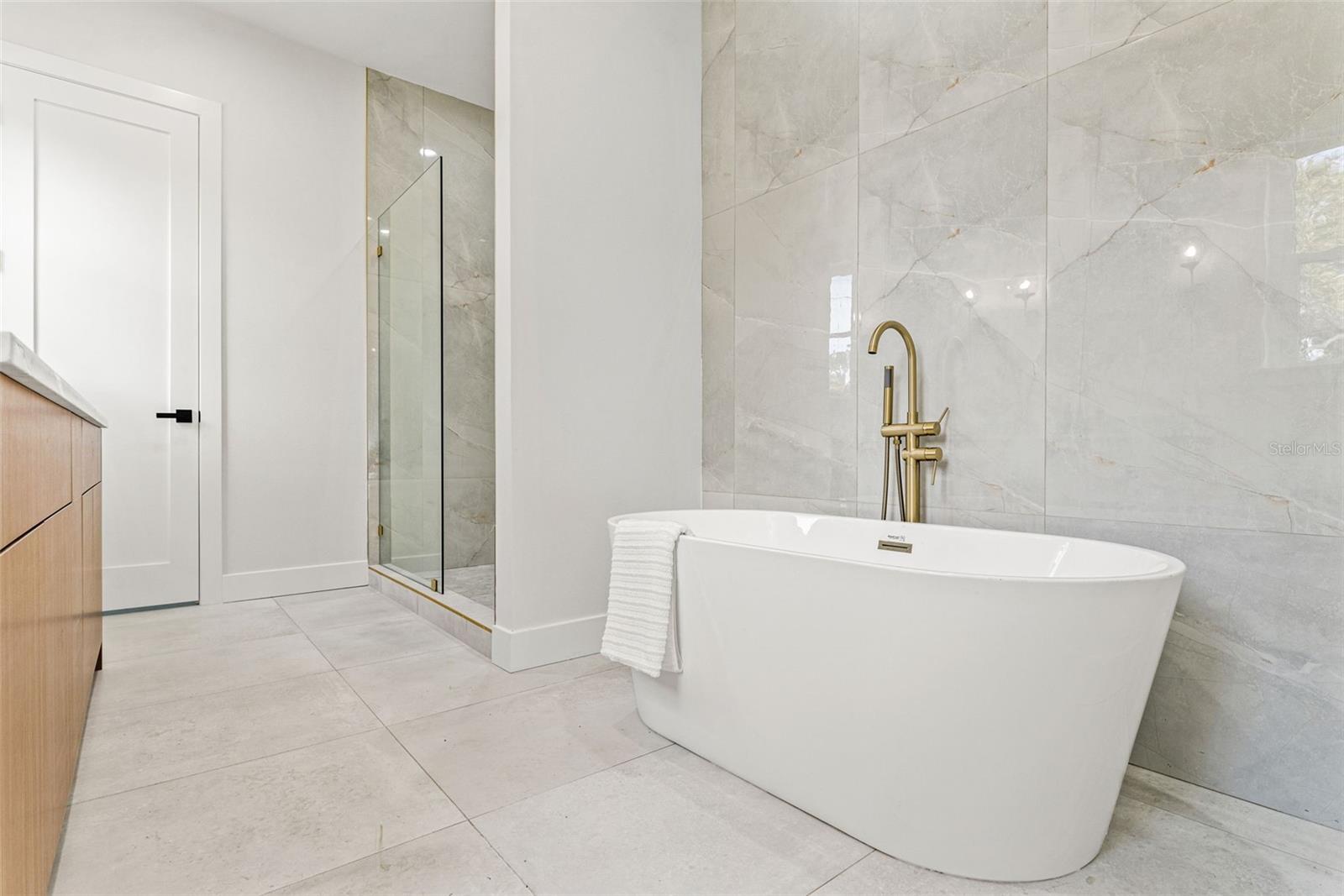 10194 HODSON PL — photo 22