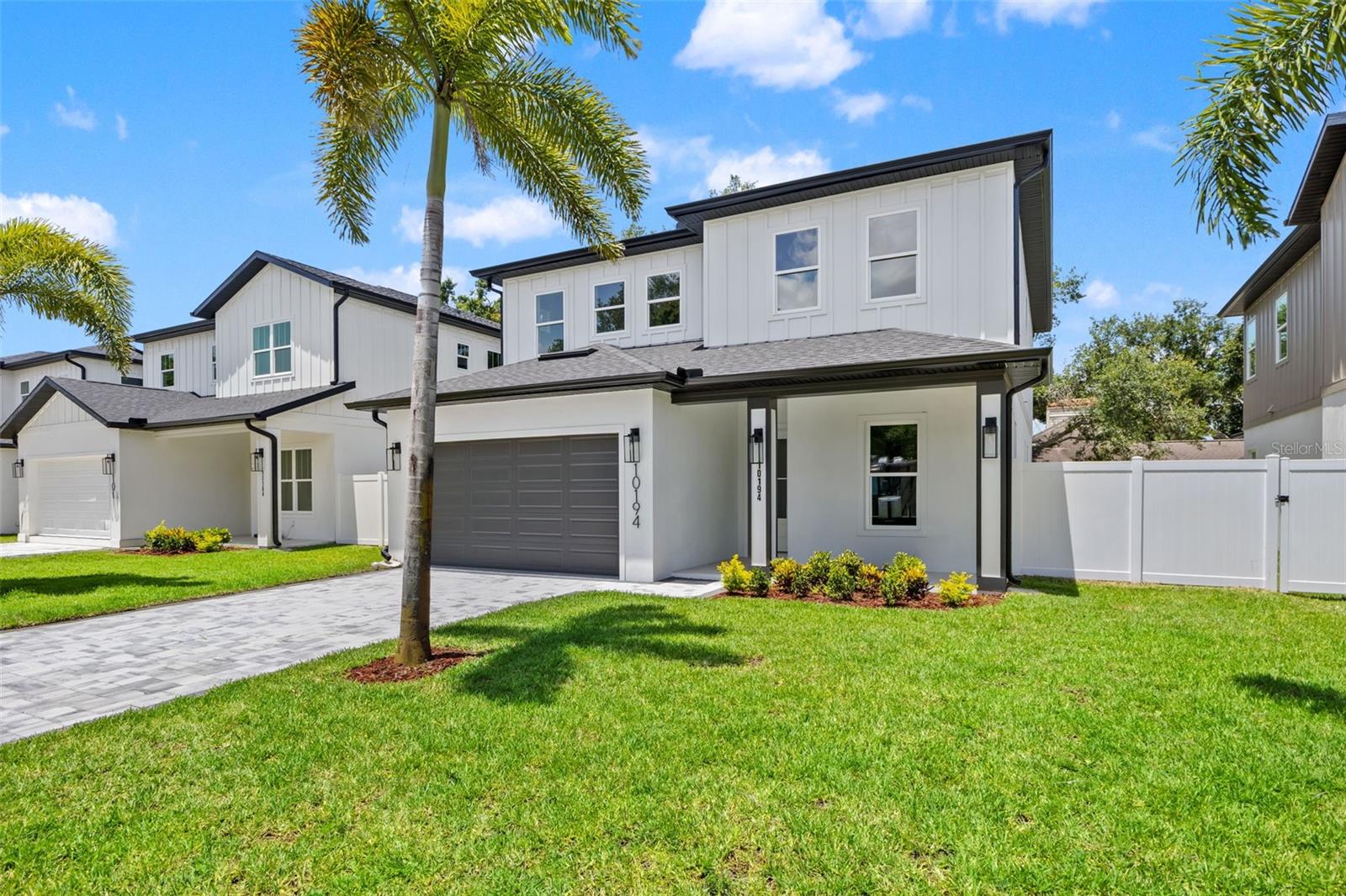 10194 HODSON PL — photo 2