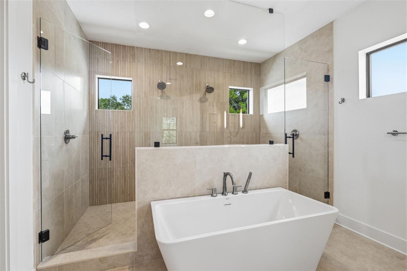 2936 W ROGERS AVE — photo 30