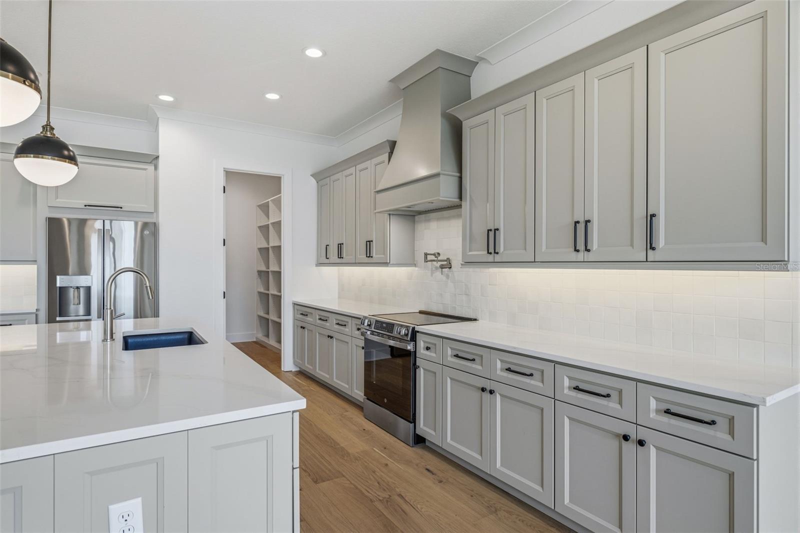 2936 W ROGERS AVE — photo 10