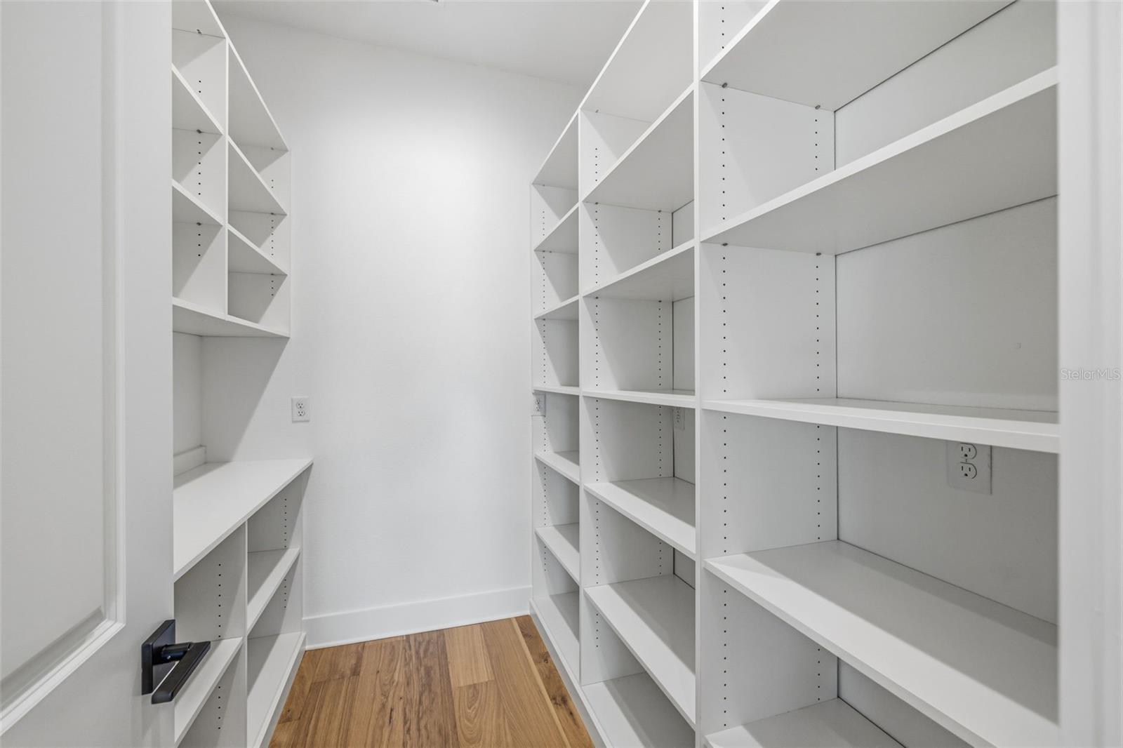 2936 W ROGERS AVE — photo 13