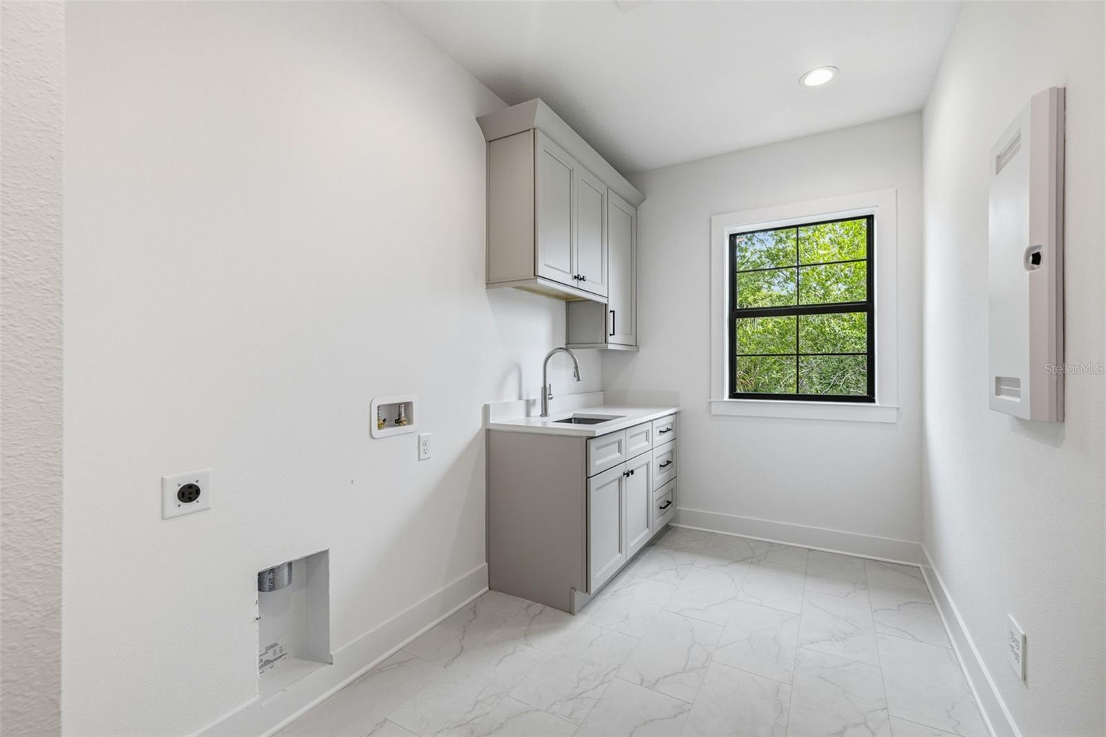 2936 W ROGERS AVE — photo 44