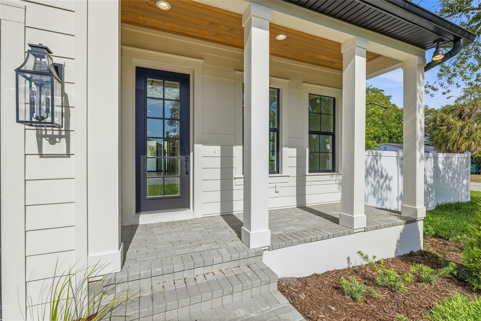 2936 W ROGERS AVE — photo 4