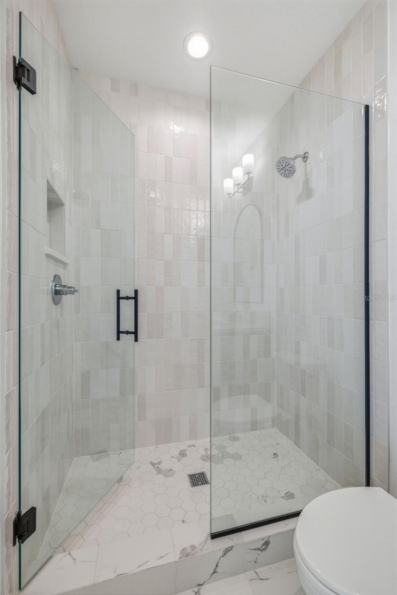 2936 W ROGERS AVE — photo 37