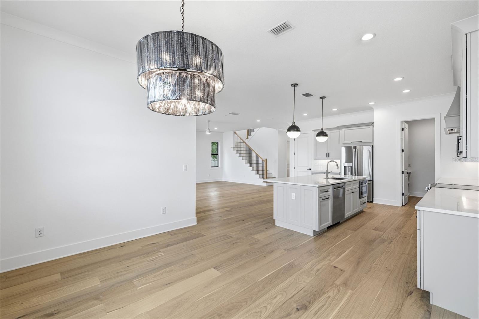 2936 W ROGERS AVE — photo 18