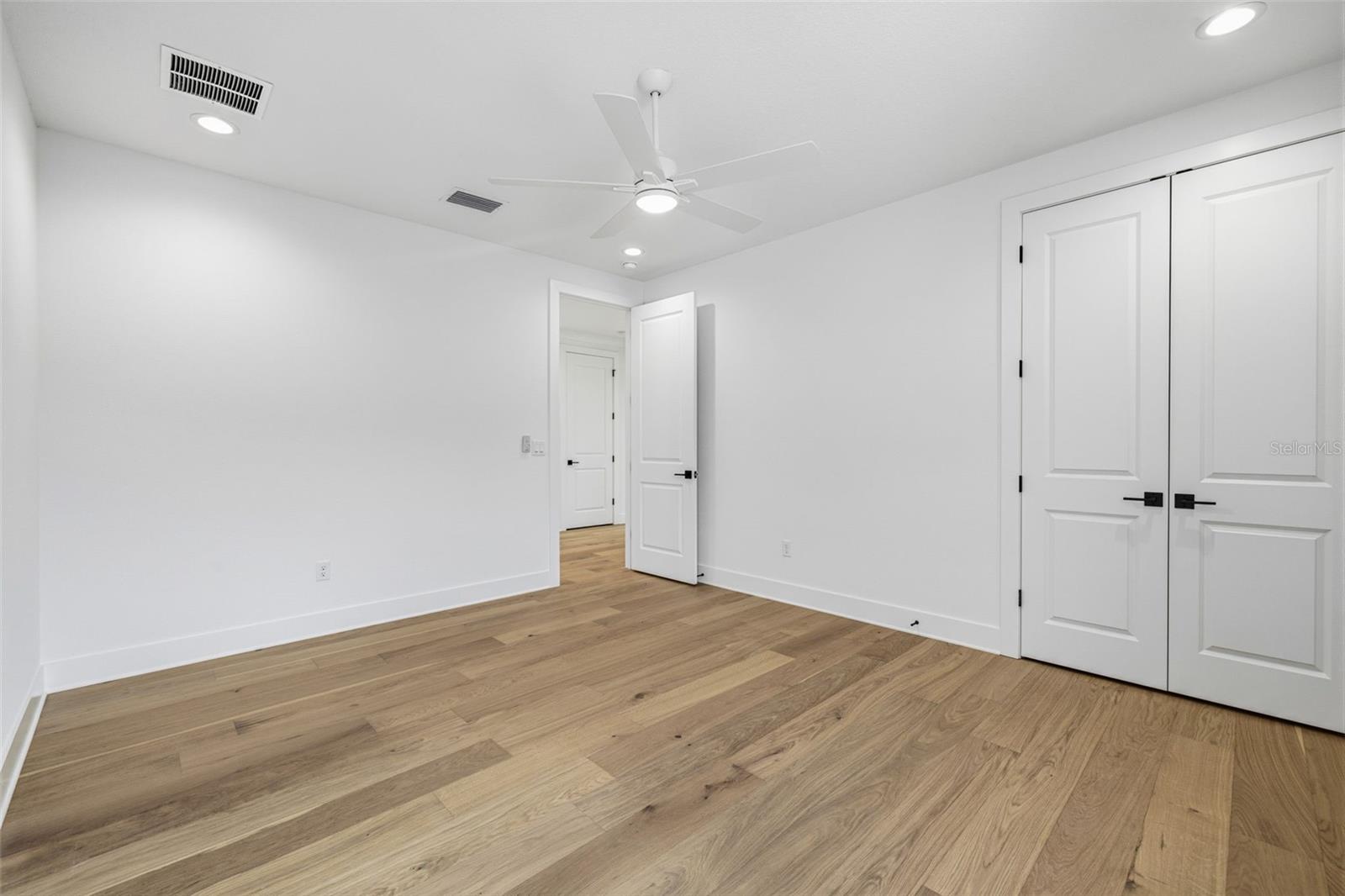 2936 W ROGERS AVE — photo 43