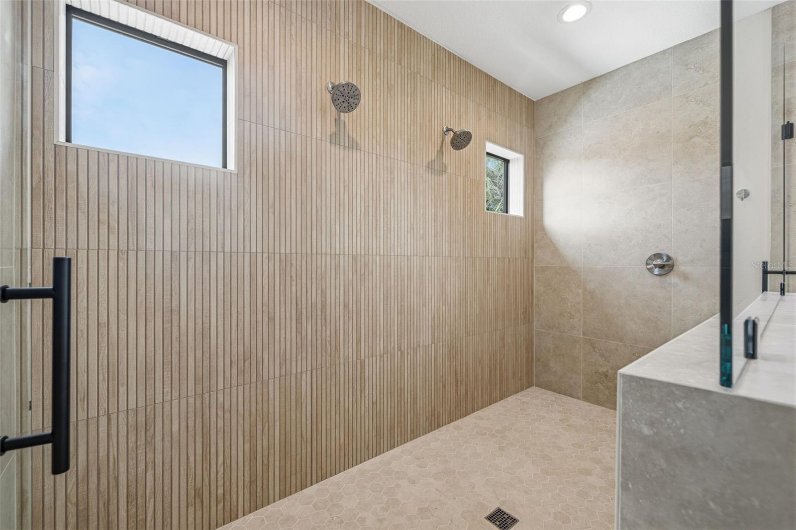 2936 W ROGERS AVE — photo 31