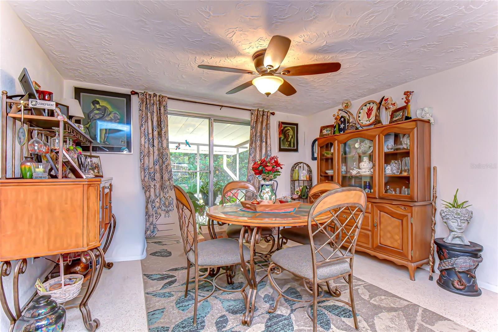 2128 SHANNON DR — photo 6