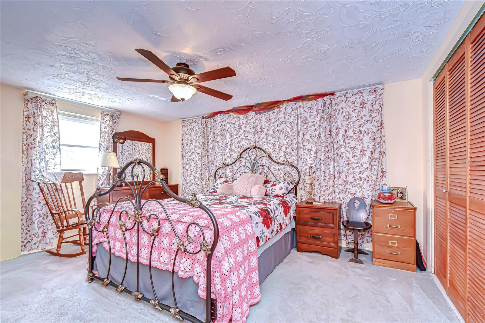 2128 SHANNON DR — photo 14