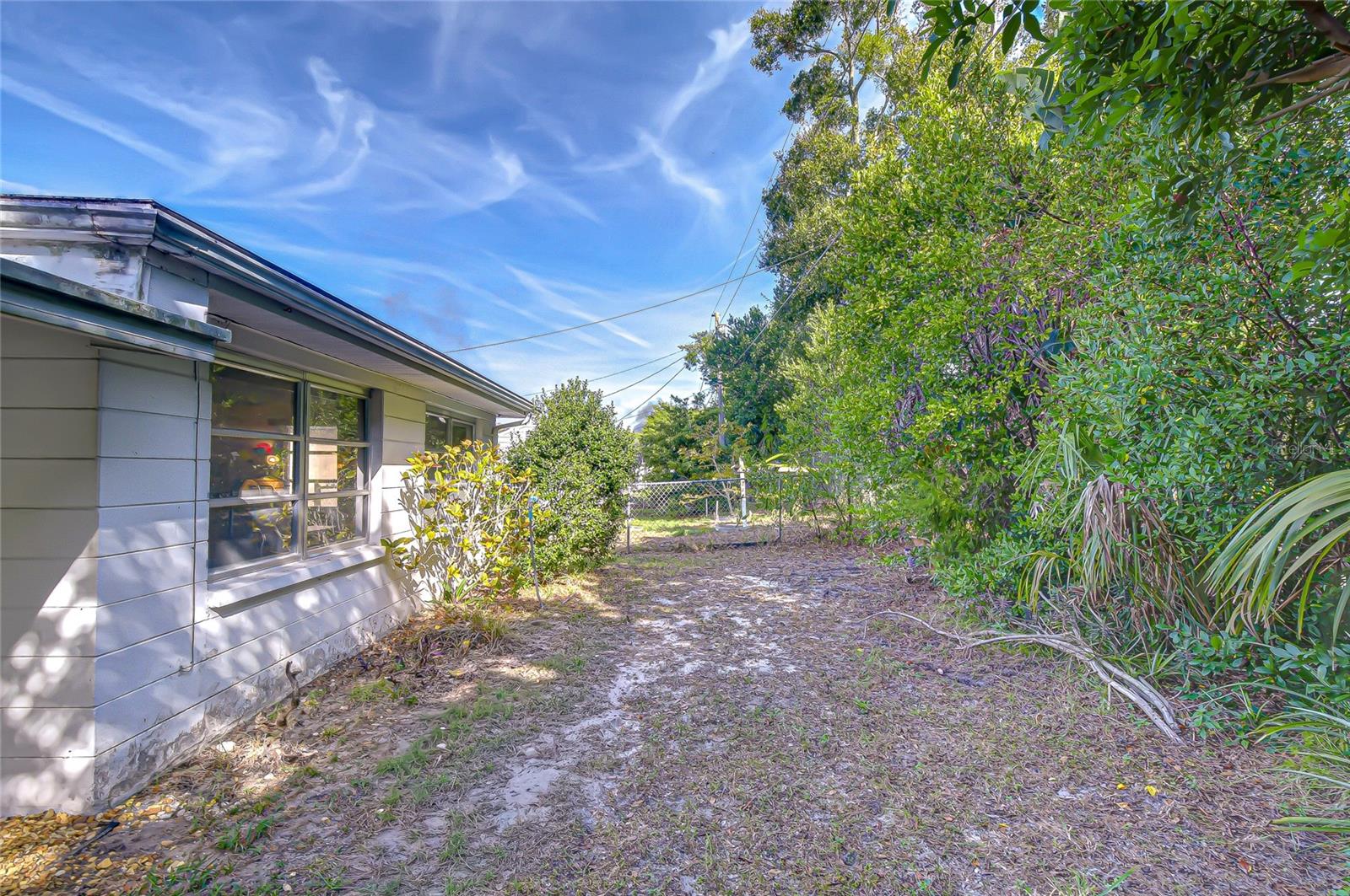2128 SHANNON DR — photo 20