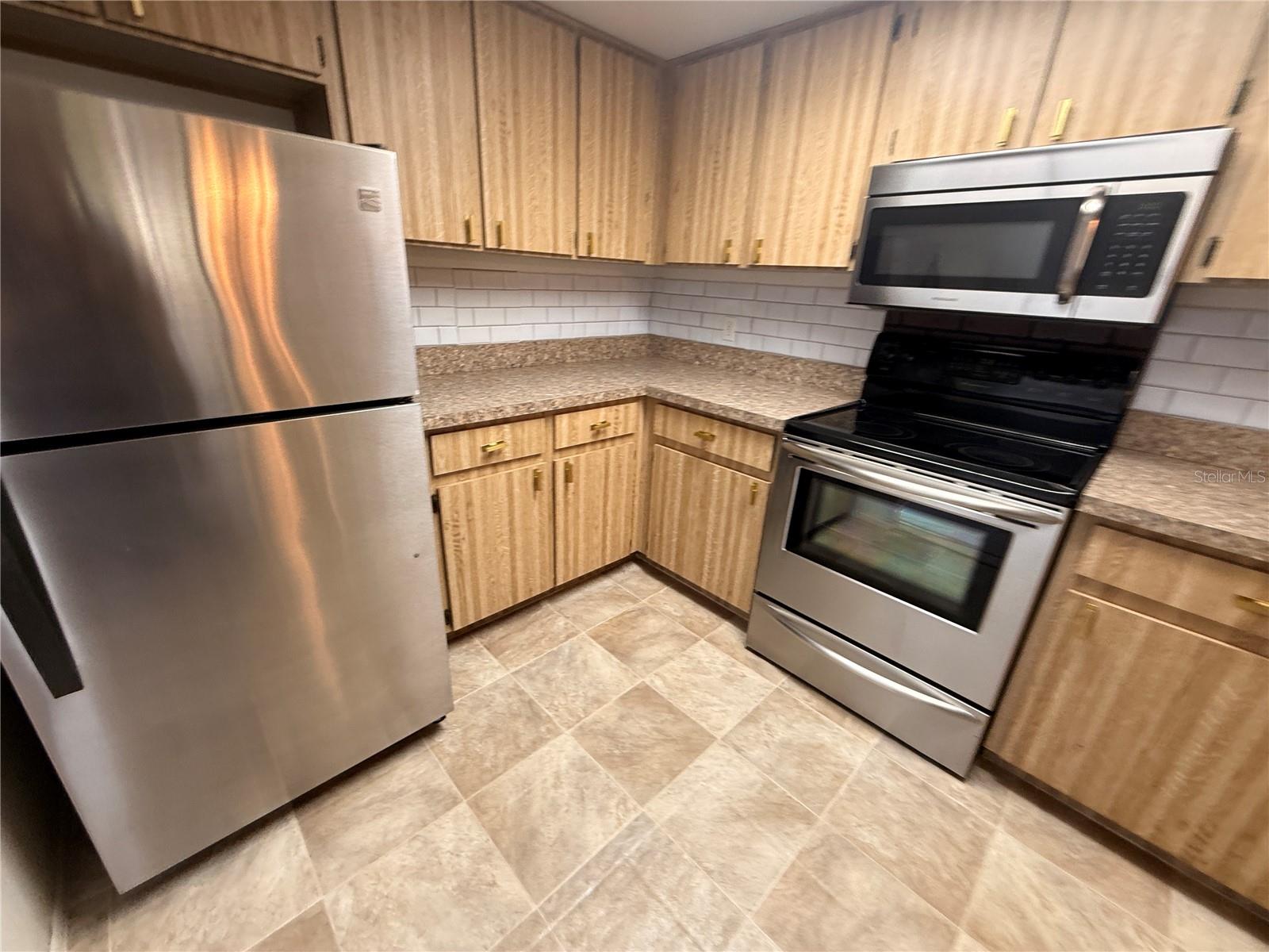 12155 ENVIRONMENTAL DR #6 — photo 7