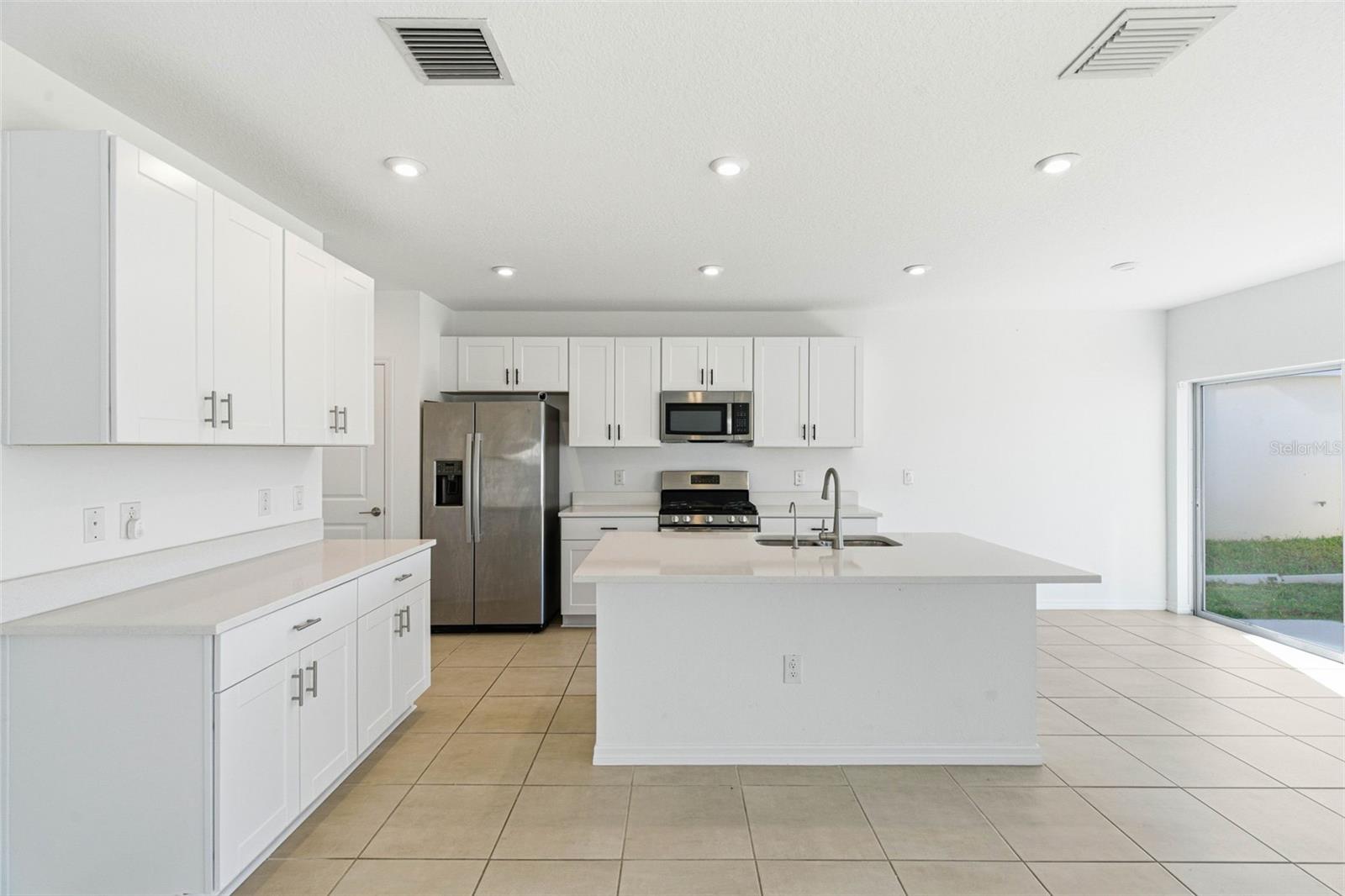 5905 LAURELCREST GLN — photo 14