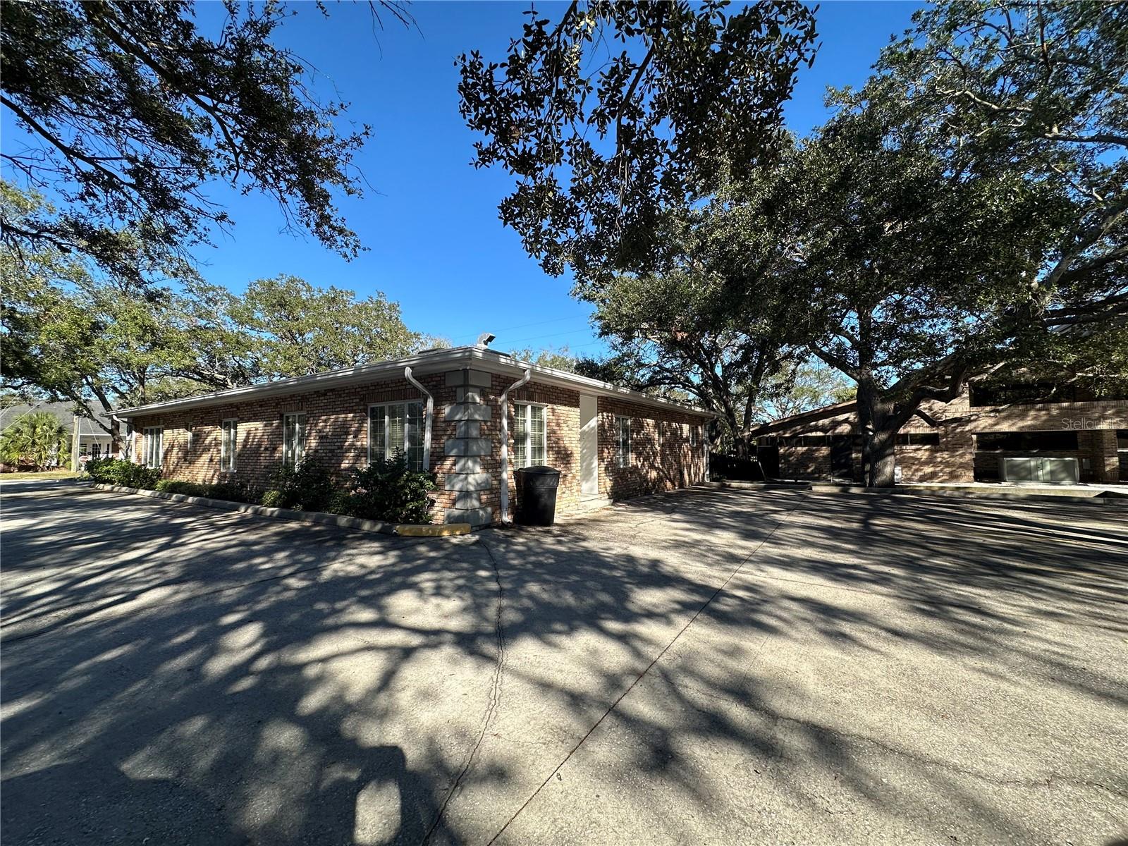 1005 PINELLAS ST — photo 25