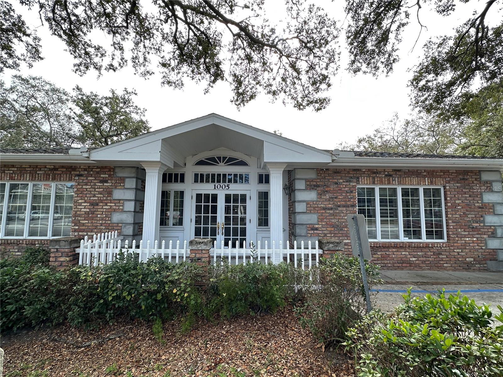 1005 PINELLAS ST — photo 2