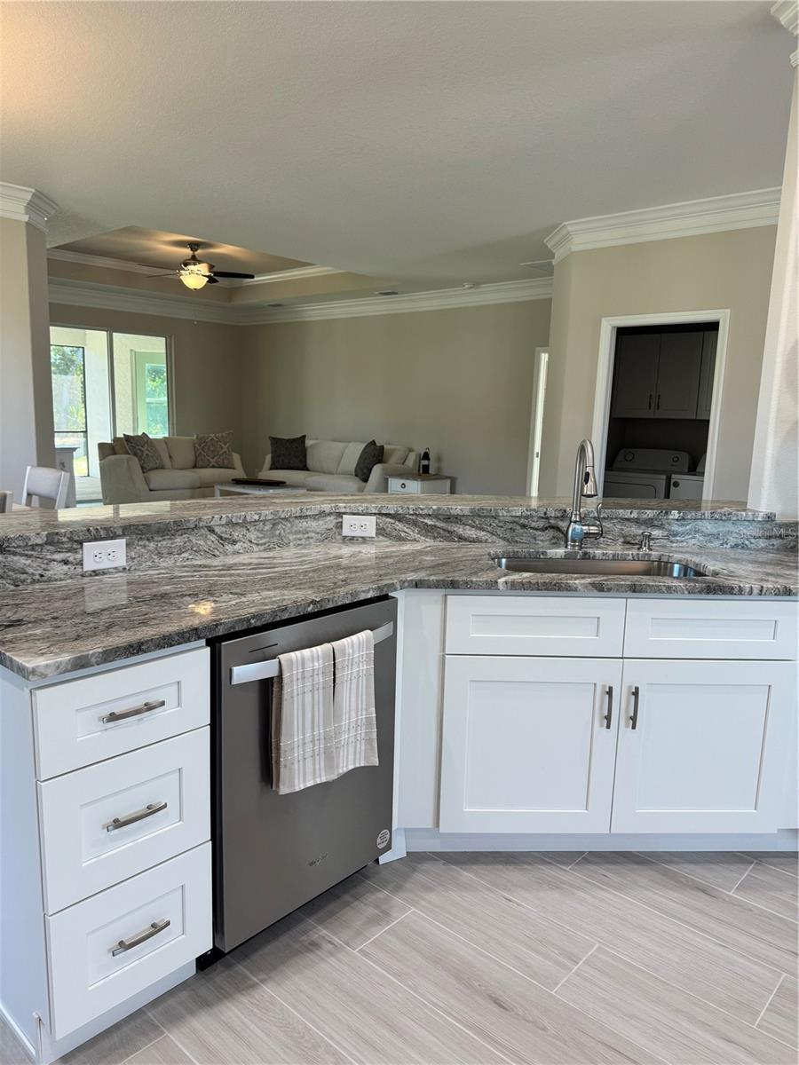 720 REDBUD CT — photo 17