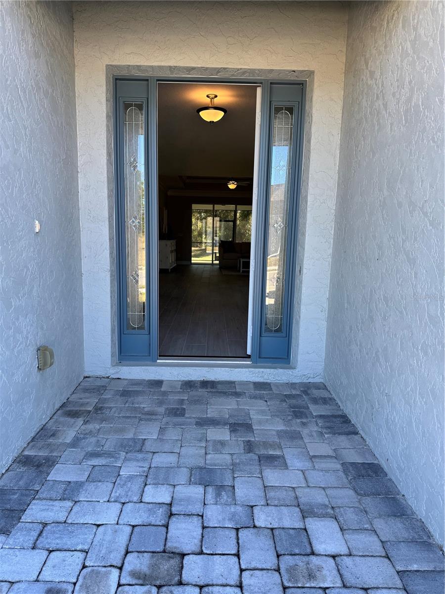 720 REDBUD CT — photo 4