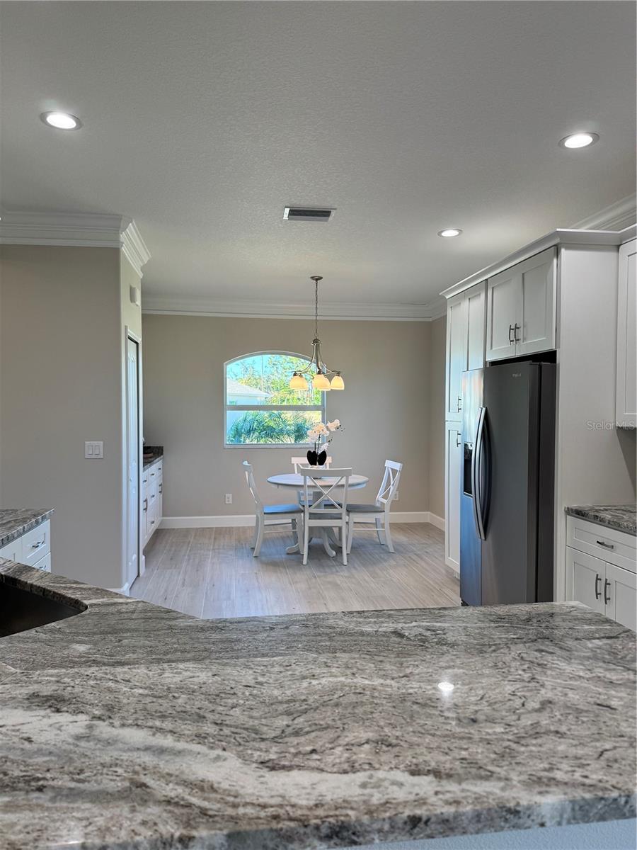 720 REDBUD CT — photo 13