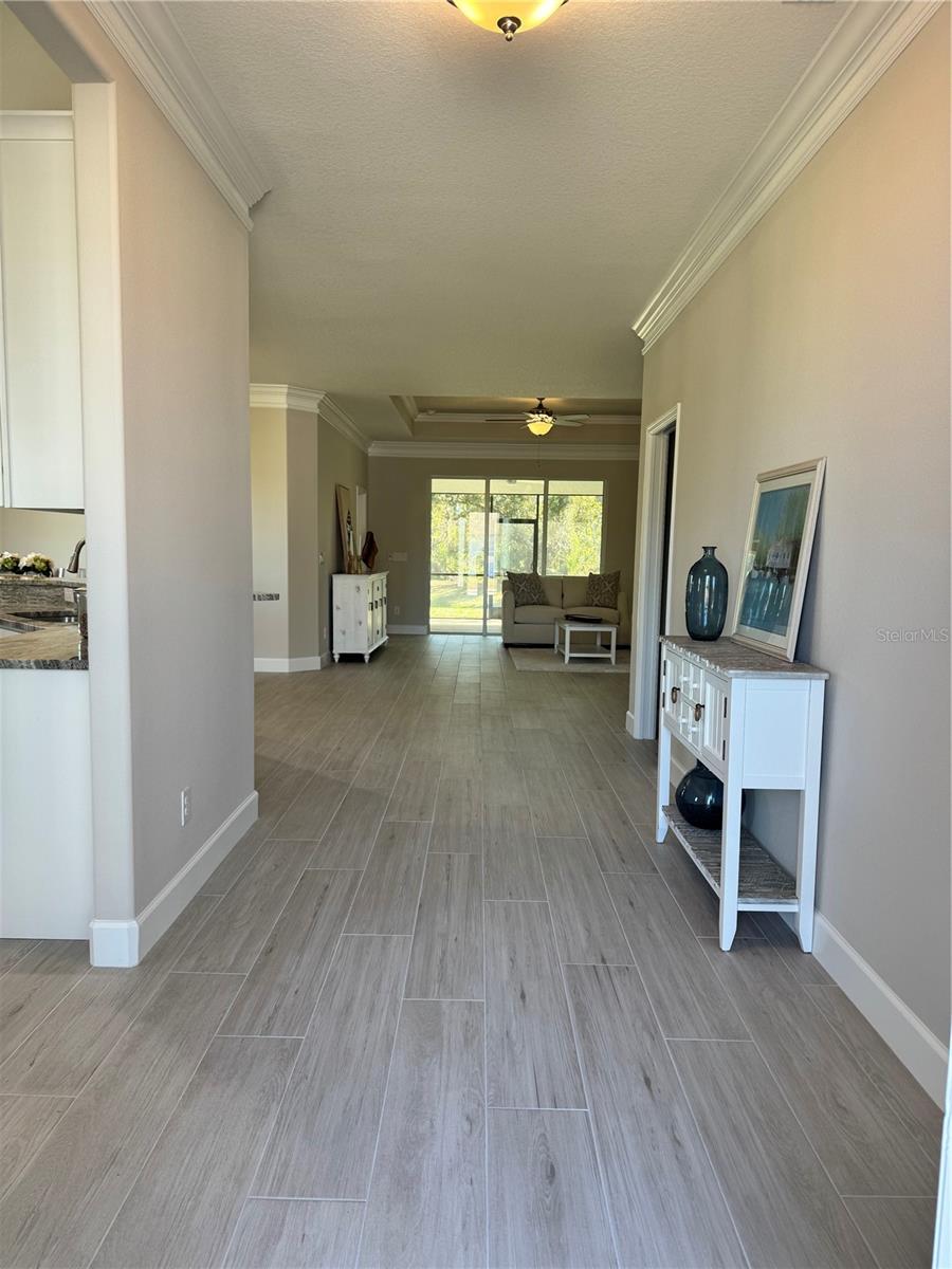 720 REDBUD CT — photo 5