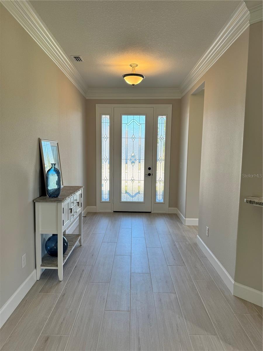 720 REDBUD CT — photo 6