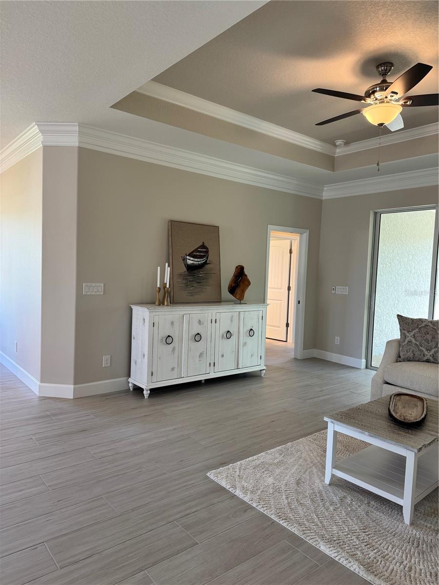 720 REDBUD CT — photo 10