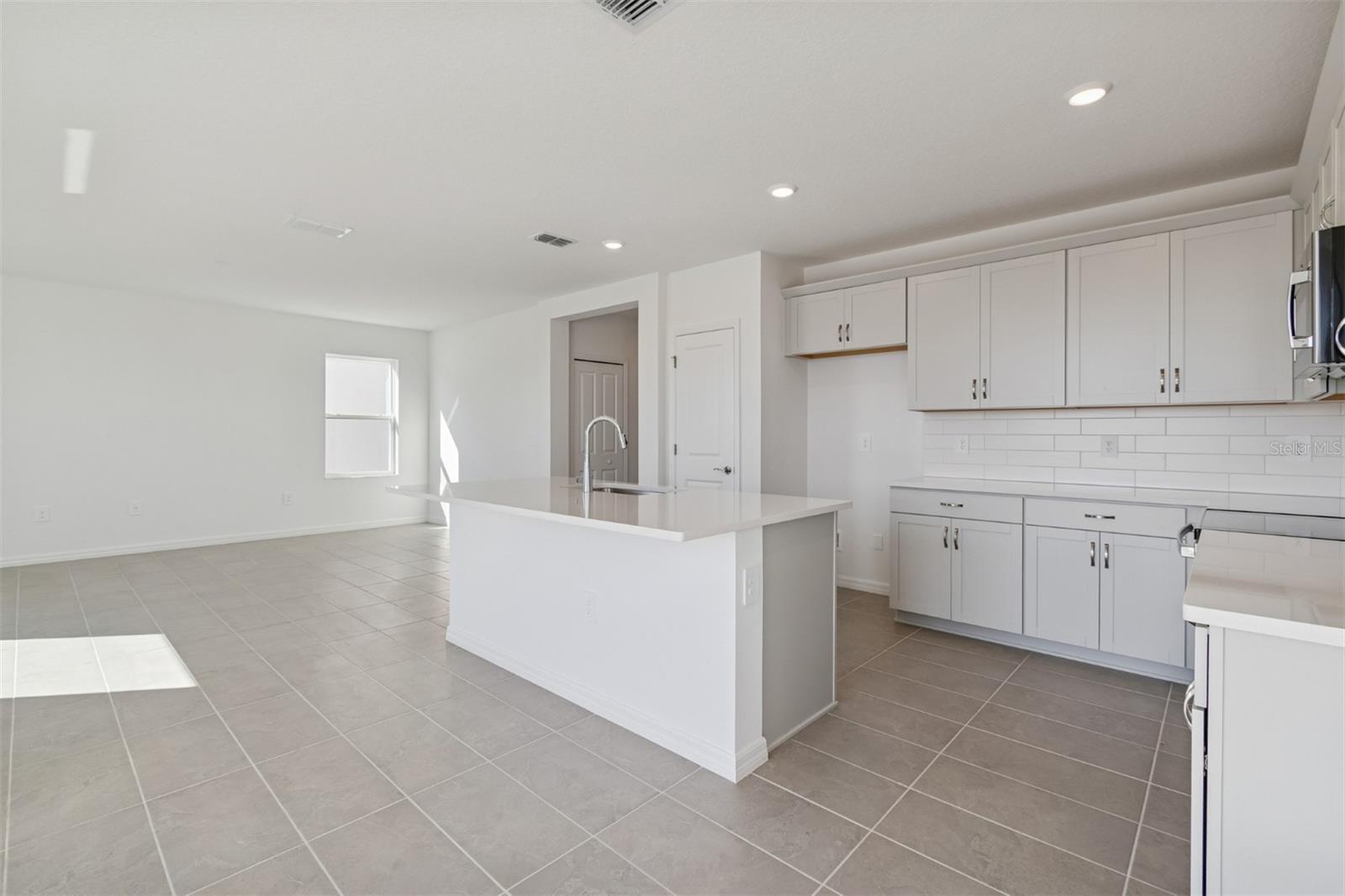 9018 OPTIMIST WAY — photo 9