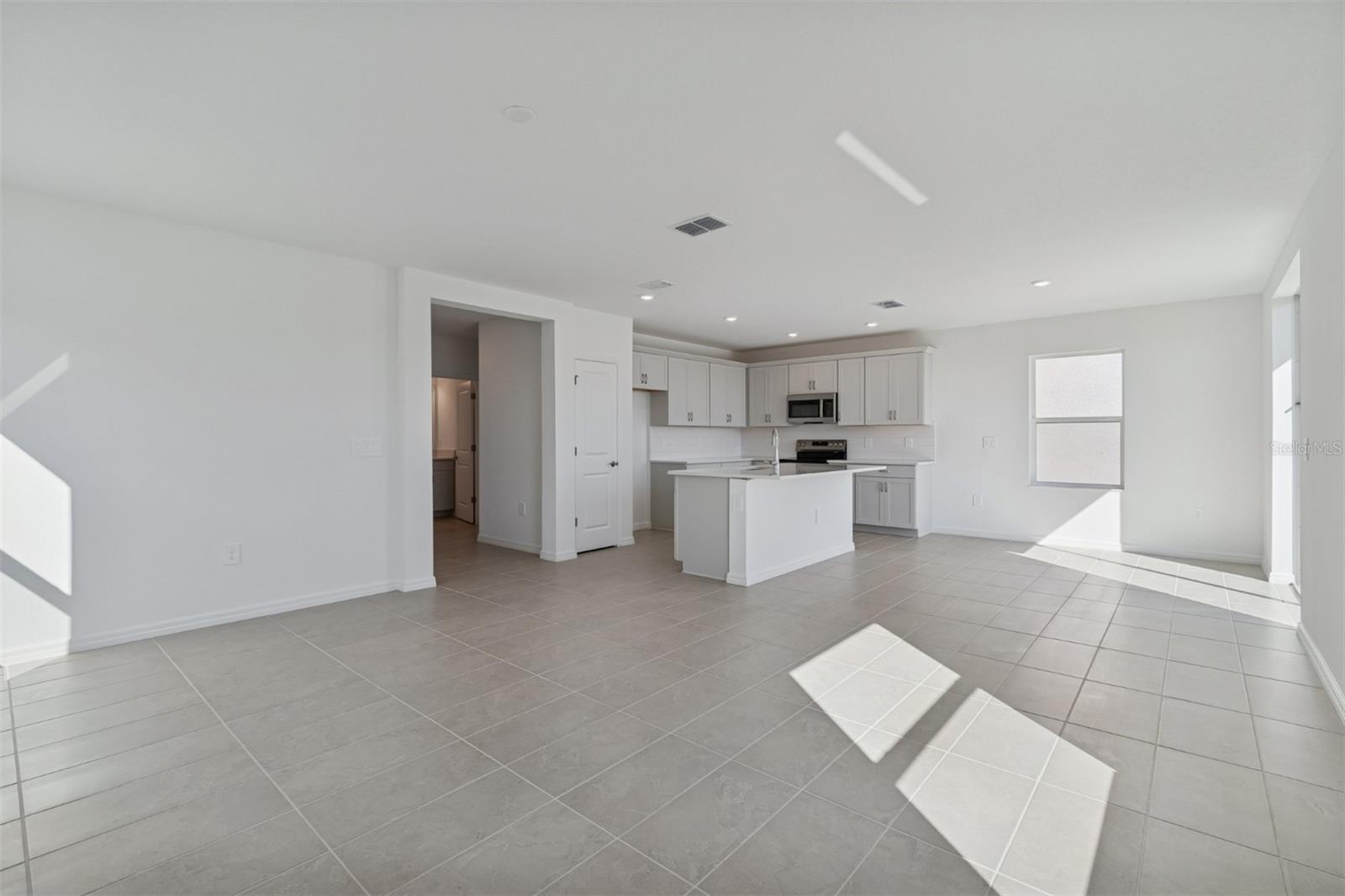 9018 OPTIMIST WAY — photo 28