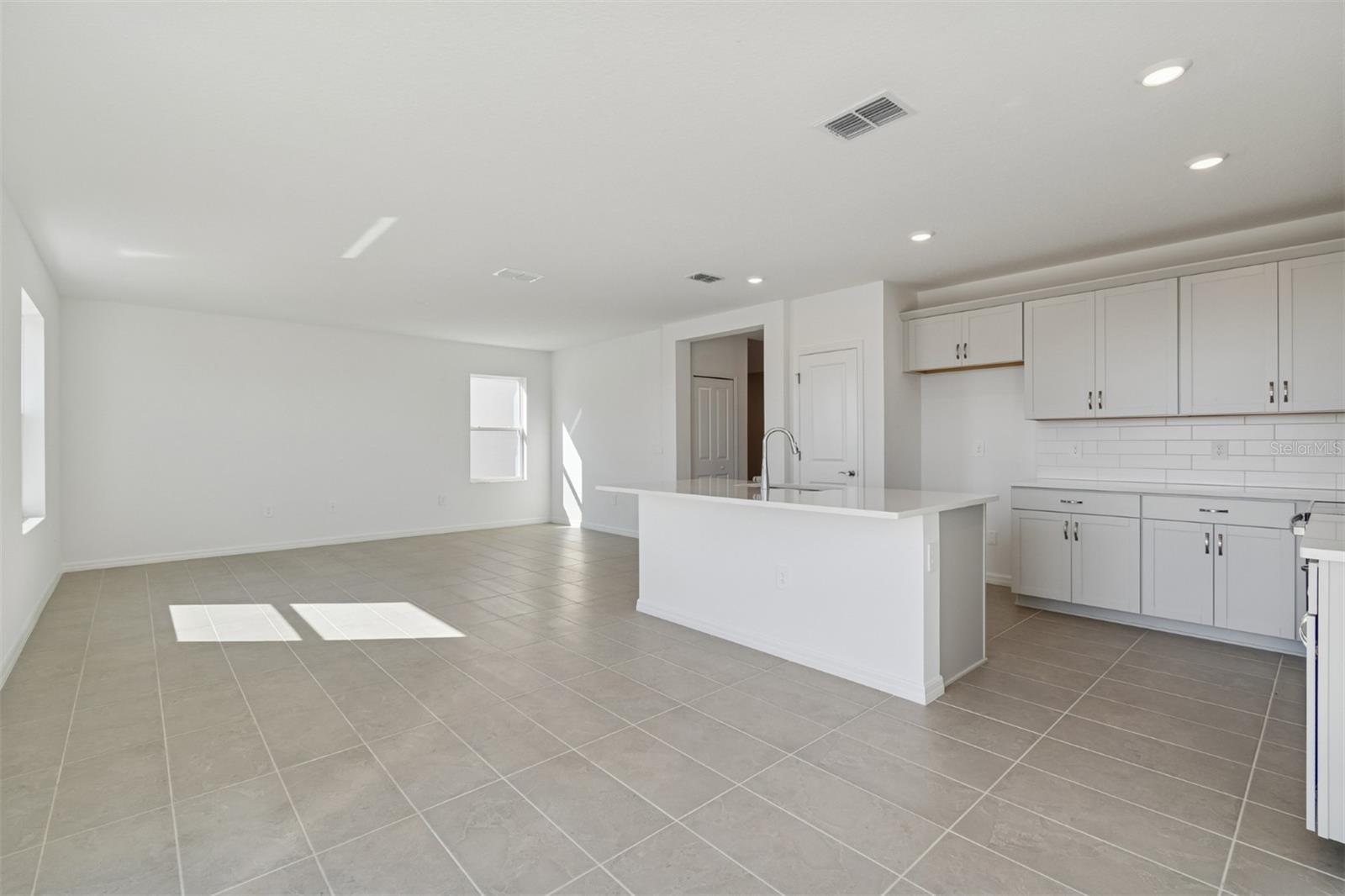 9018 OPTIMIST WAY — photo 12