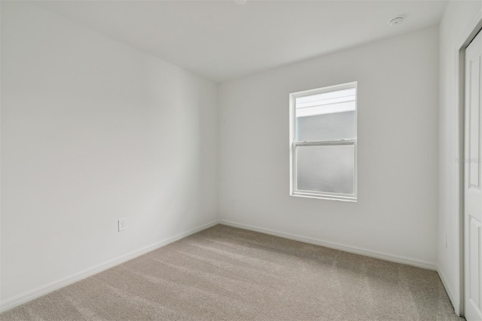 9018 OPTIMIST WAY — photo 31