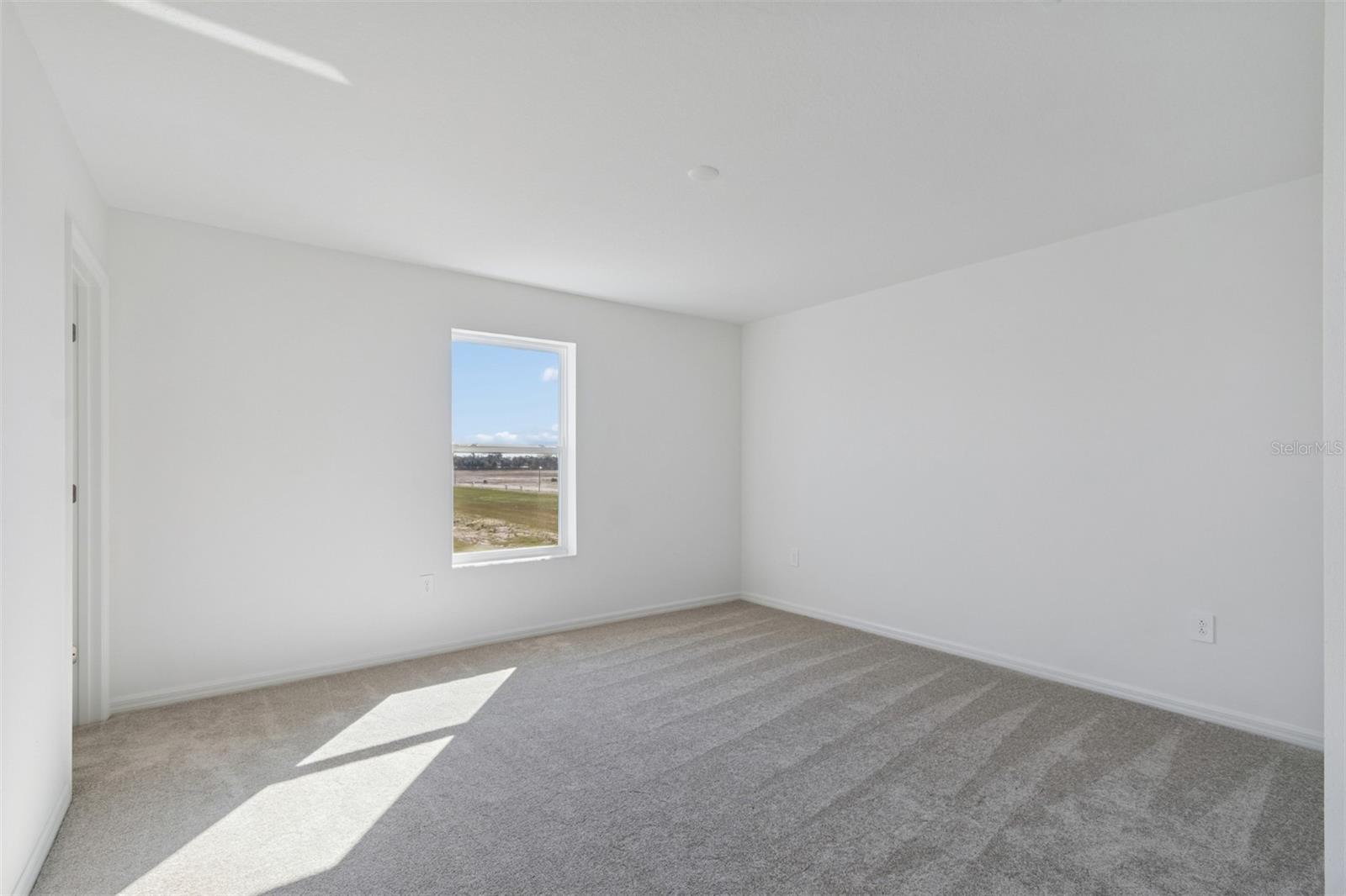 9018 OPTIMIST WAY — photo 27