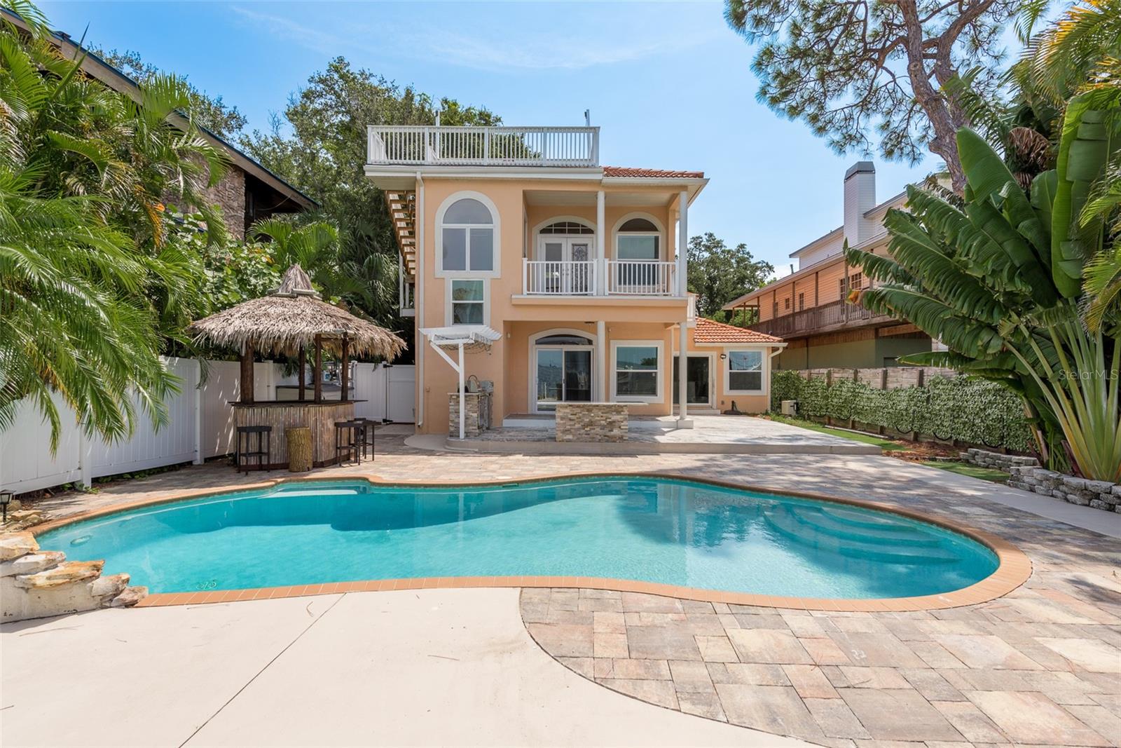302 SHORE DR — photo 59