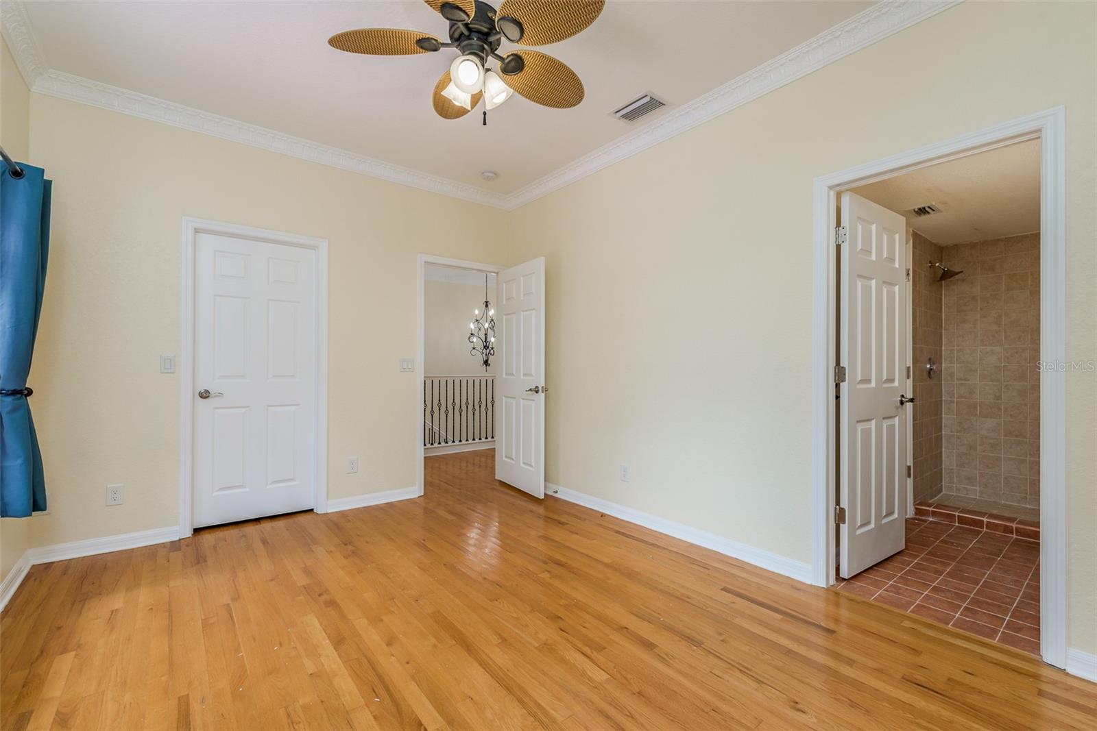 302 SHORE DR — photo 47