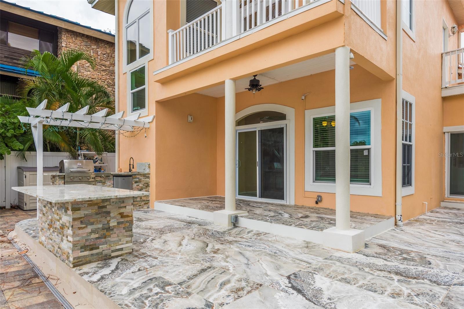302 SHORE DR — photo 57