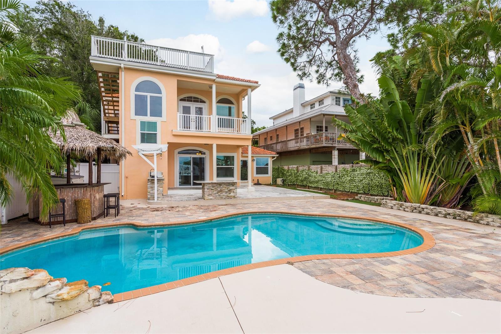 302 SHORE DR — photo 58