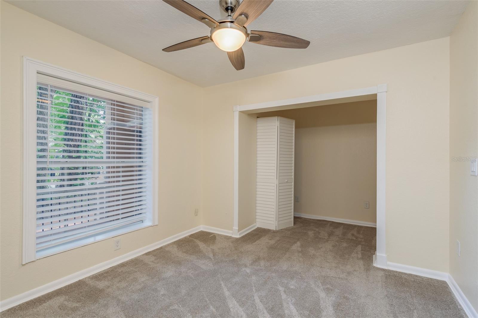 302 SHORE DR — photo 49