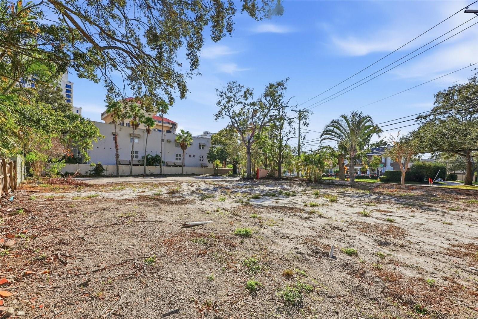 1401 S DESOTO AVE — photo 7